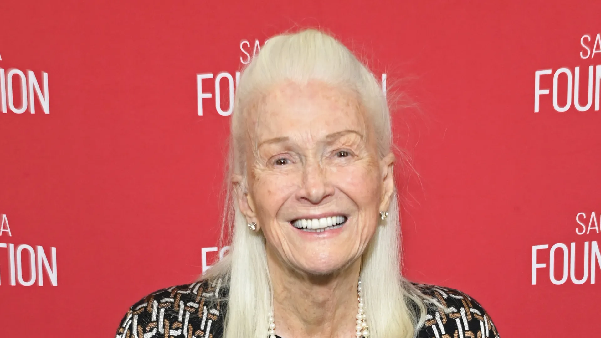 O que é a fibrose pulmonar idiopática, a doença rara da atriz Diane Ladd?