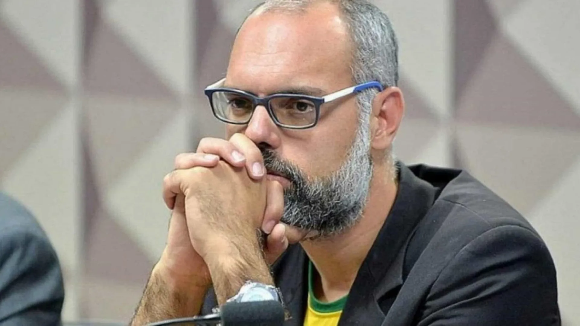 STJ mantém condenação de Allan dos Santos por calúnia em caso 'Queermuseu'