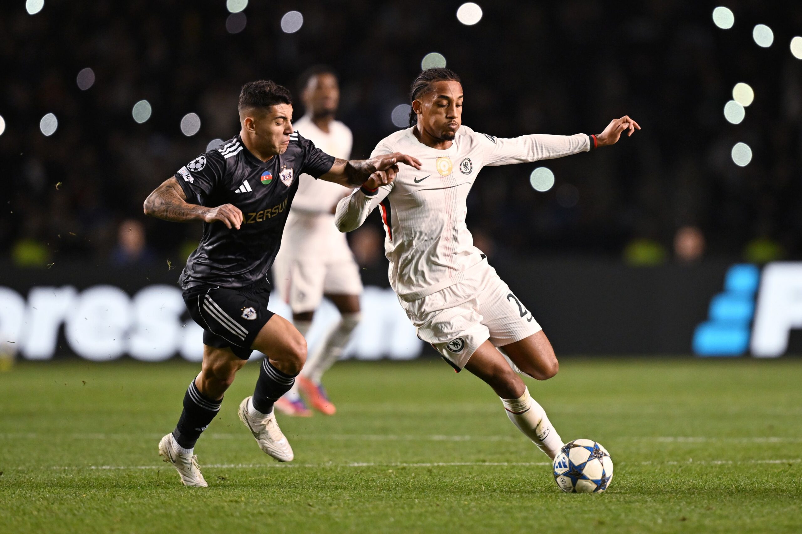 Champions: Chelsea leva virada, mas busca  empate contra o Qarabag