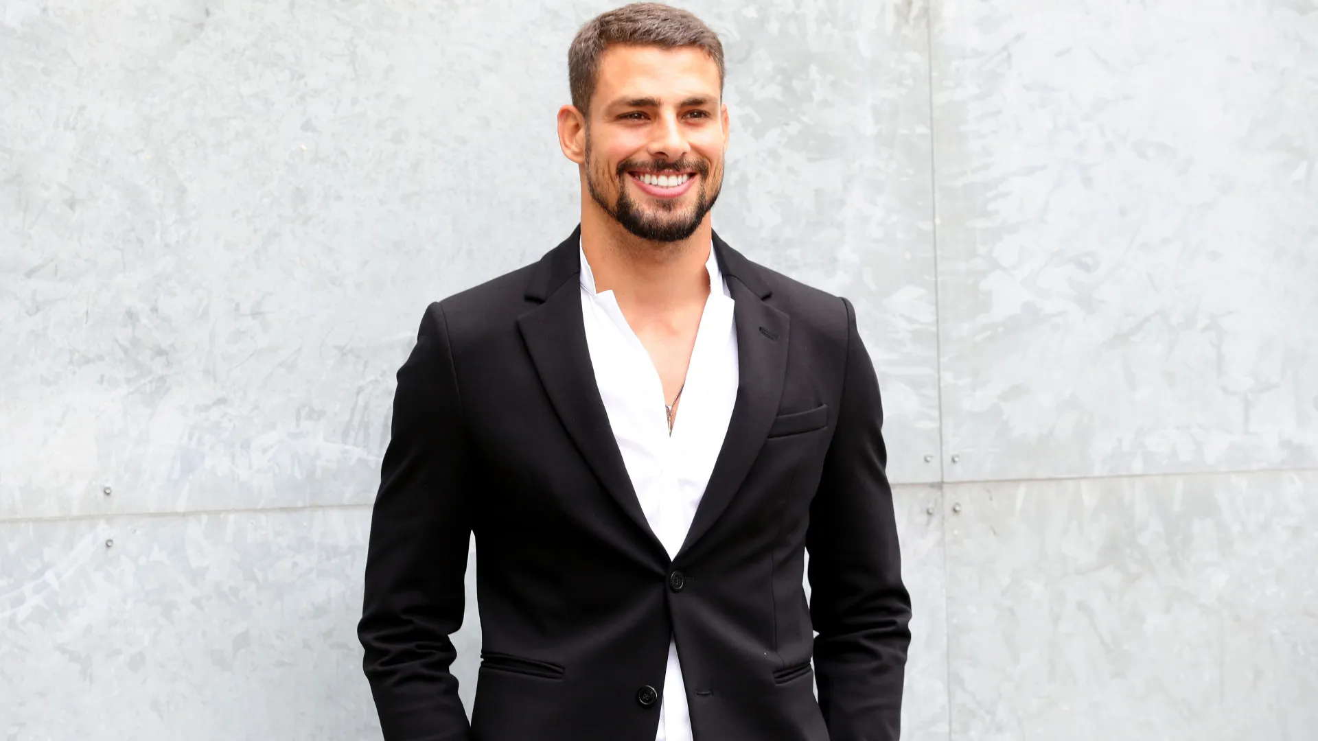 Cauã Reymond grava primeiras cenas de série criada por ele para o Globoplay