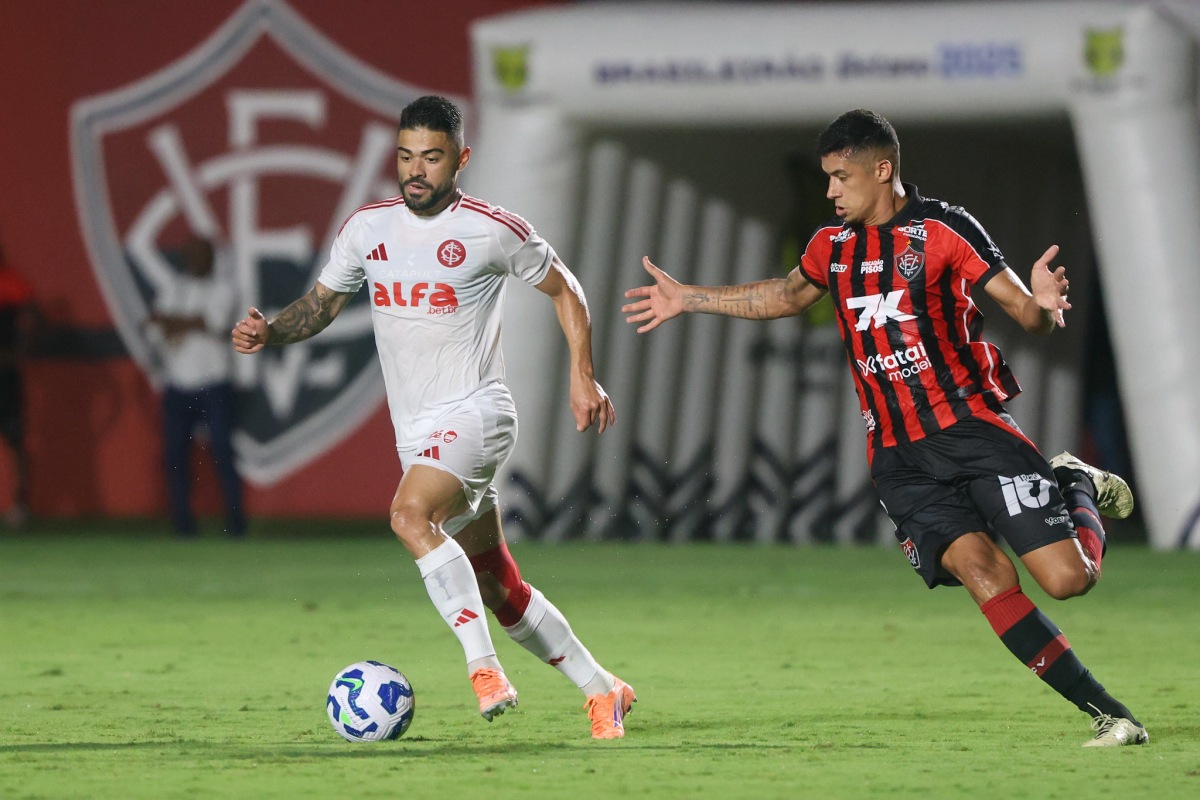 Campeonato Brasileiro: Vitória bate Internacional e escapa do Z4