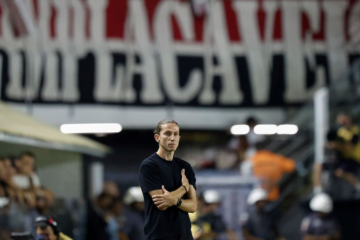 Filipe Luís avalia peso de erros na briga pelo título do Brasileirão