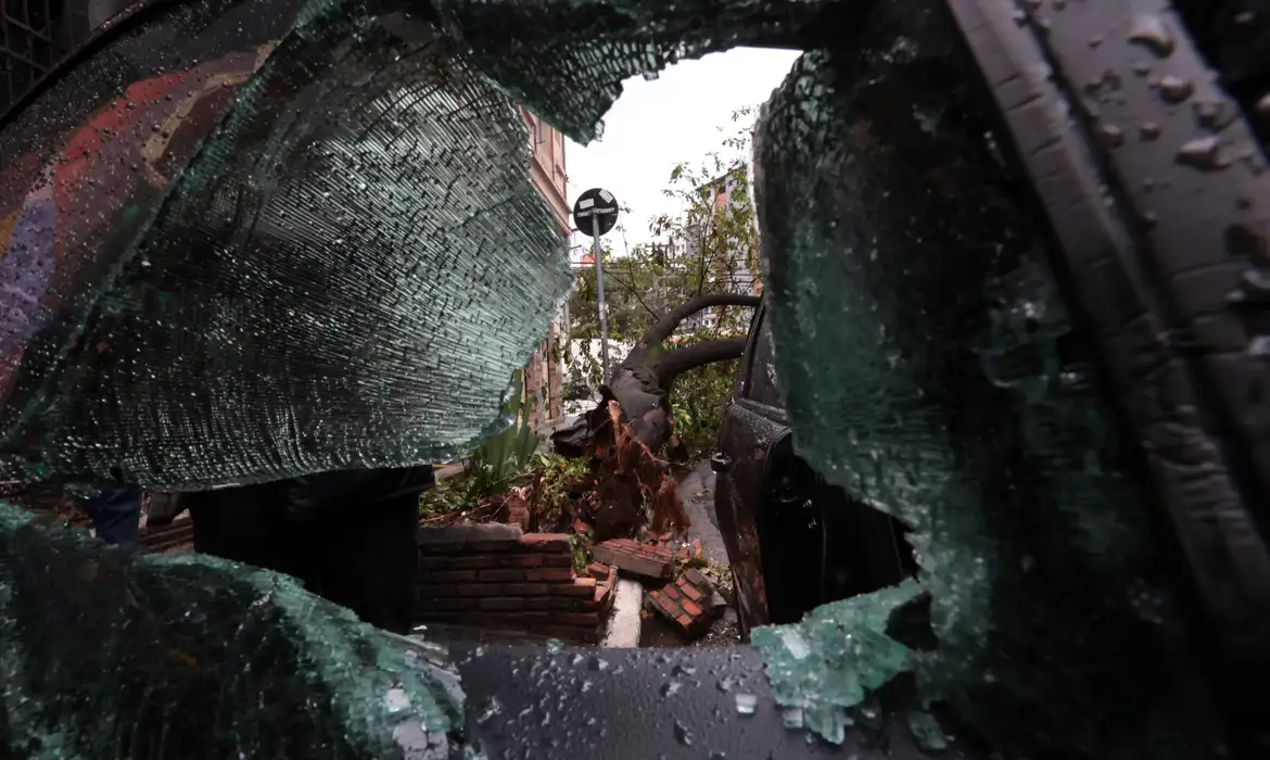 Justiça vê omissão da prefeitura de SP na prevenção de enchentes