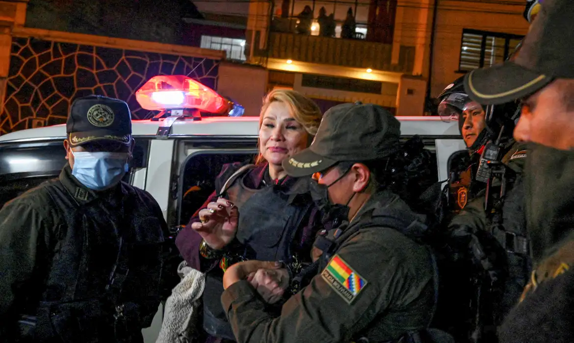 Suprema Corte da Bolívia ordena libertação de ex-presidente