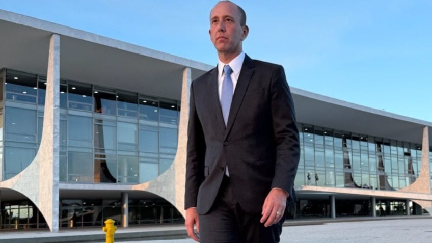 Afastado, prefeito de Sorocaba diz que tentam tirá-lo do “jogo”