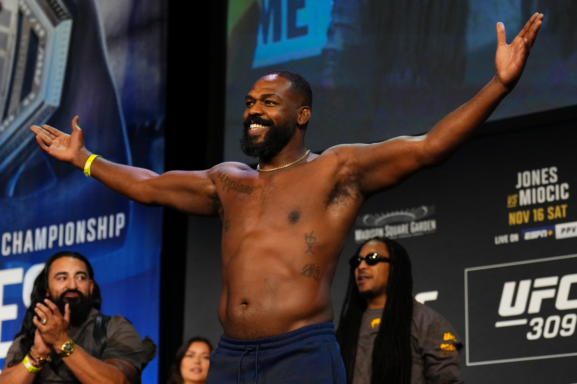 Jon Jones revela verdadeiro interesse no duelo contra Alex Poatan