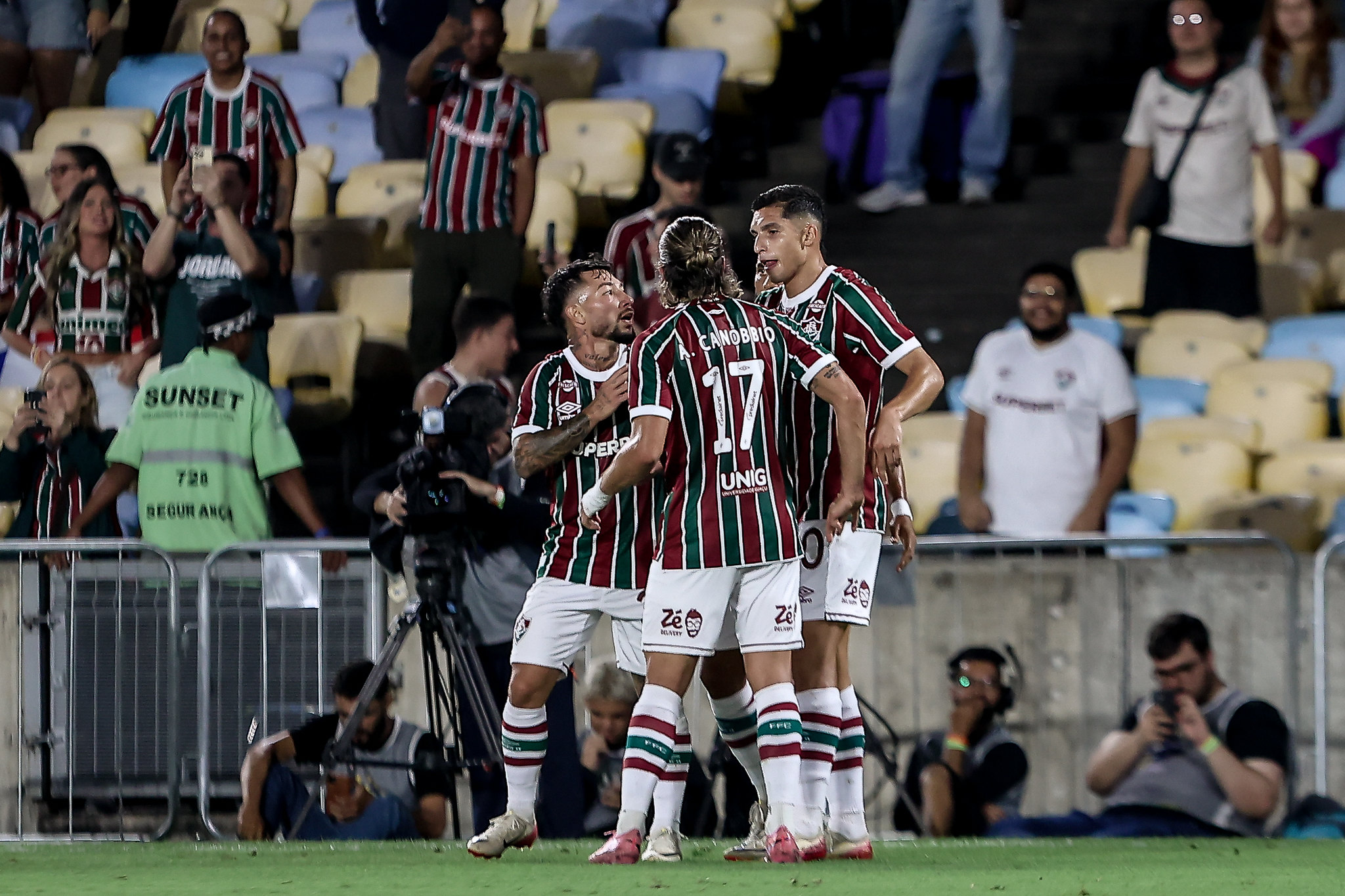 Fluminense despacha Mirassol e volta a vencer no Brasileirão