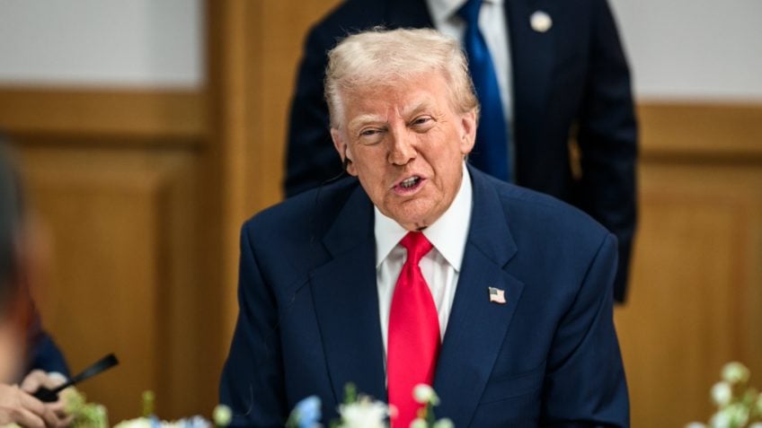 Trump anuncia acordo para baratear medicamentos contra obesidade