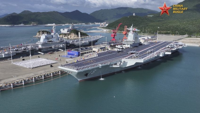 China coloca em operação seu 3º navio porta-aviões