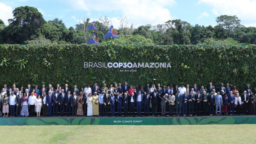 Cúpula dos Líderes da COP30 faz foto de família; saiba quem foi