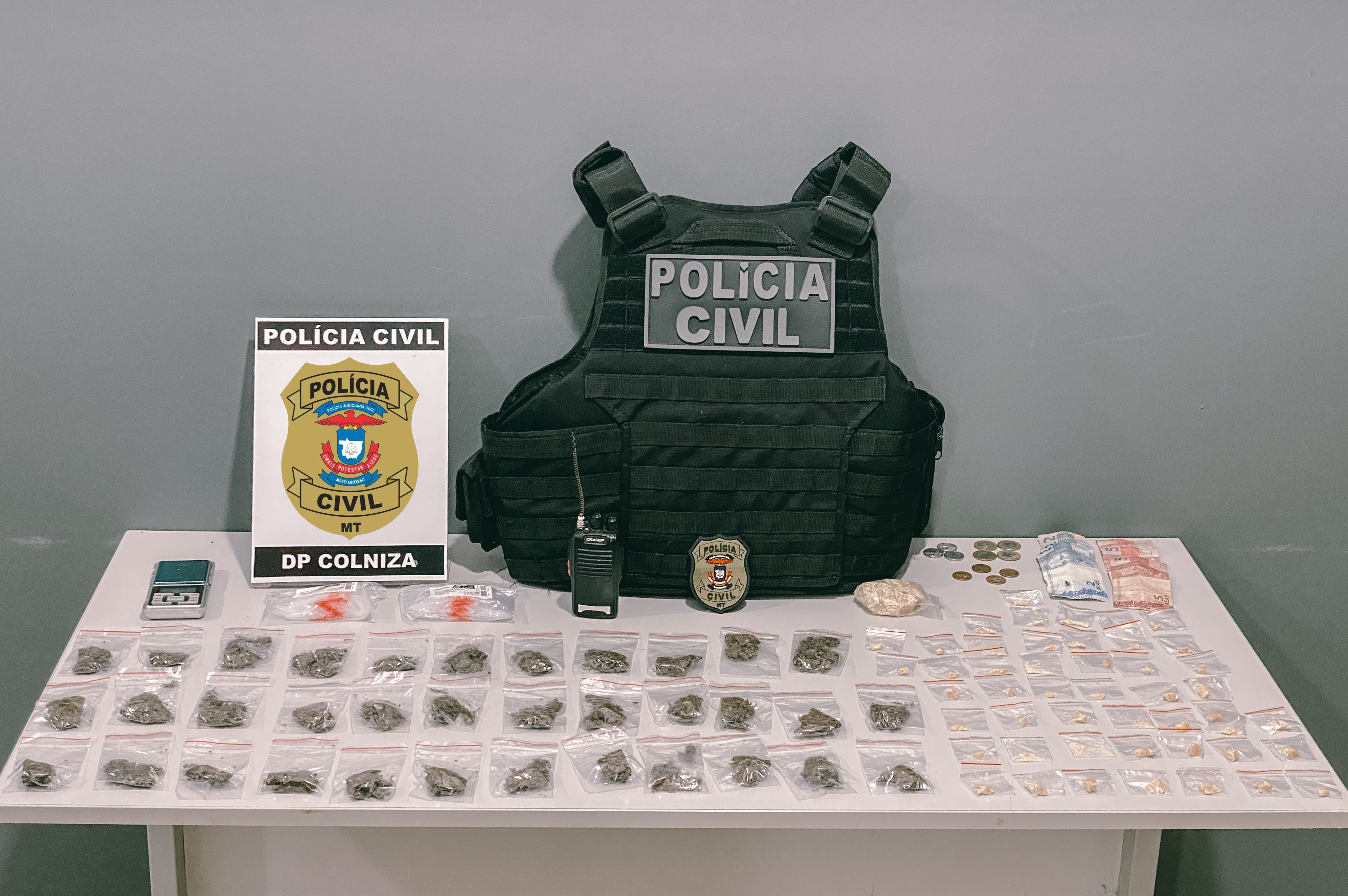 Polícia Civil fecha ponto de venda de drogas e prende traficantes em Colniza