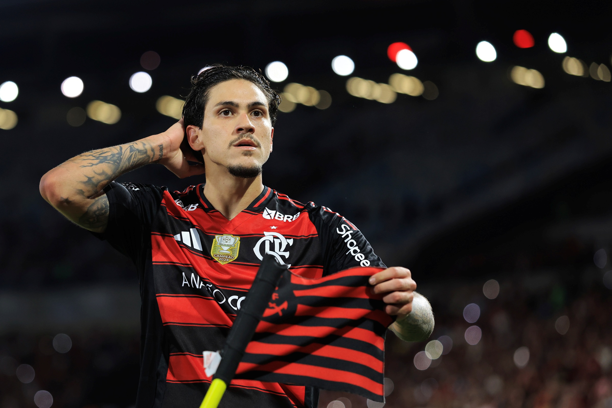 Pedro apresenta melhora e Flamengo projeta retorno aos treinos