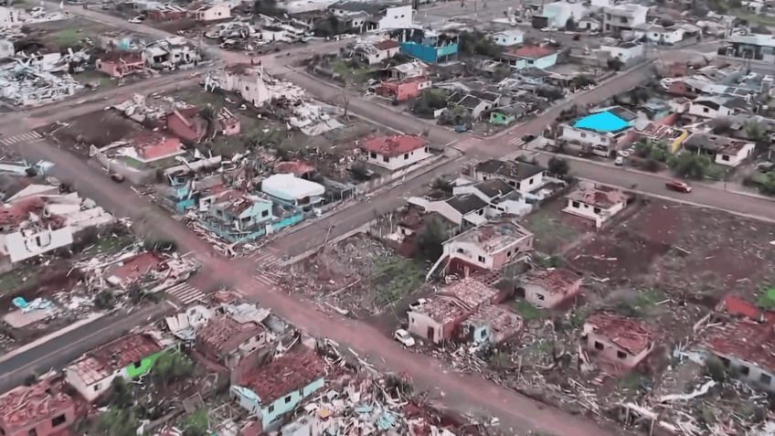 Políticos lamentam mortes após tornado no PR