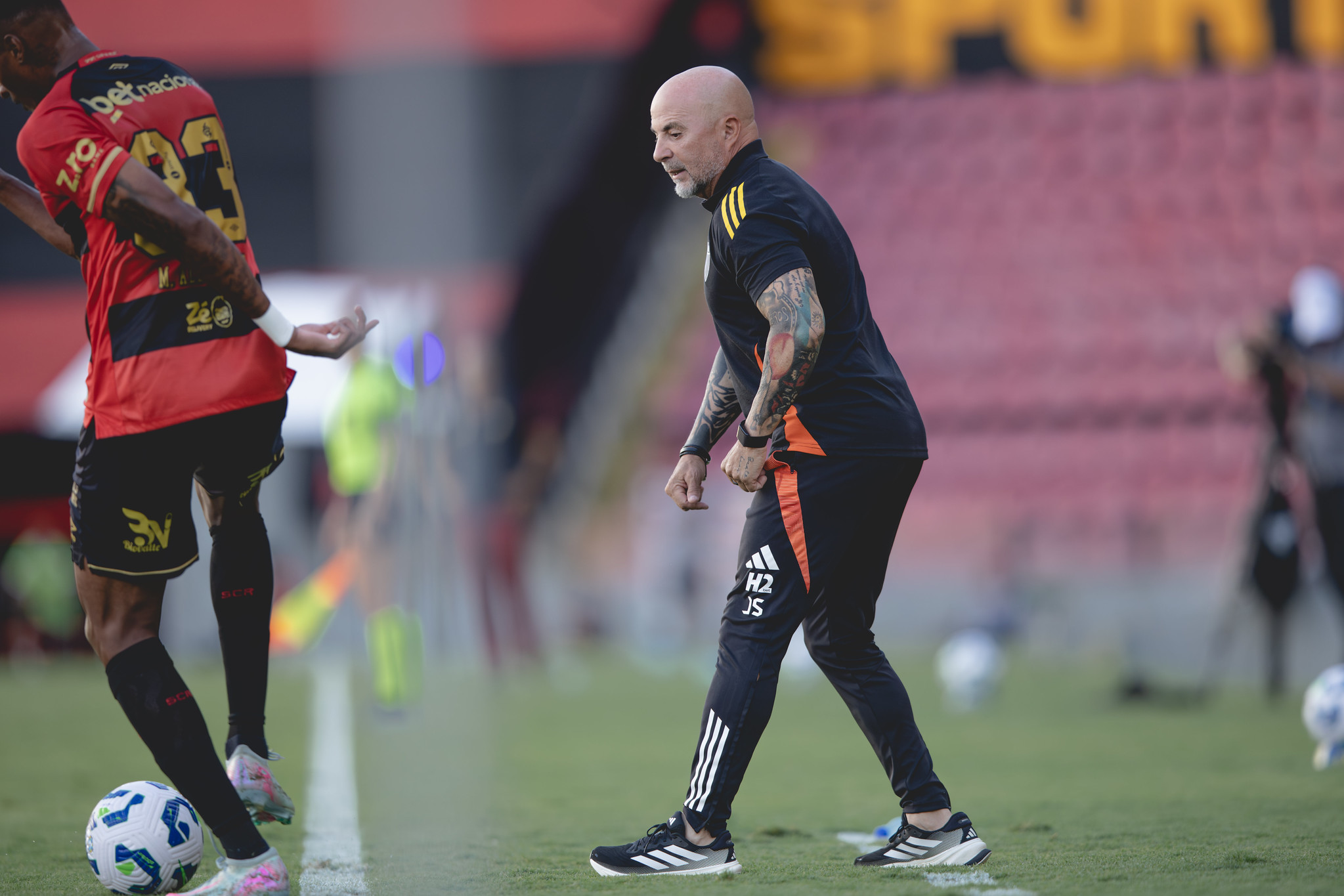 Sampaoli explica time misto diante do Sport pelo Campeonato Brasileiro