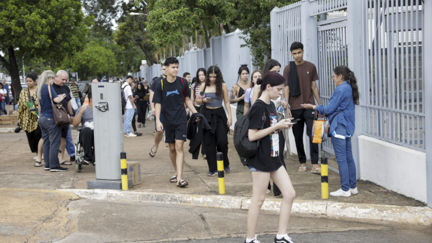 Saiba como é calculada a nota das provas objetivas do Enem 2025