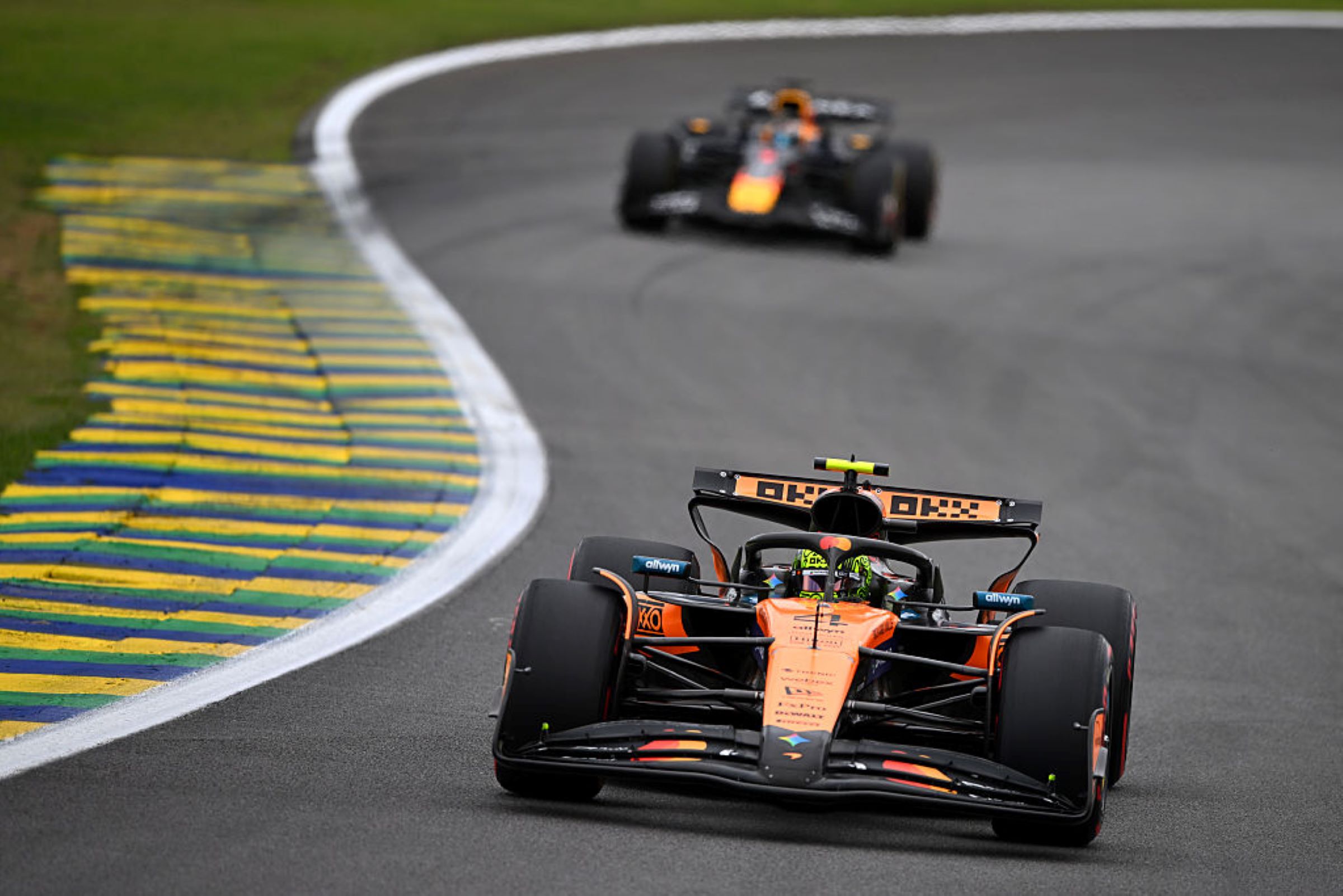 F1: Norris vence com folga; Bortoleto abandona na estreia em São Paulo