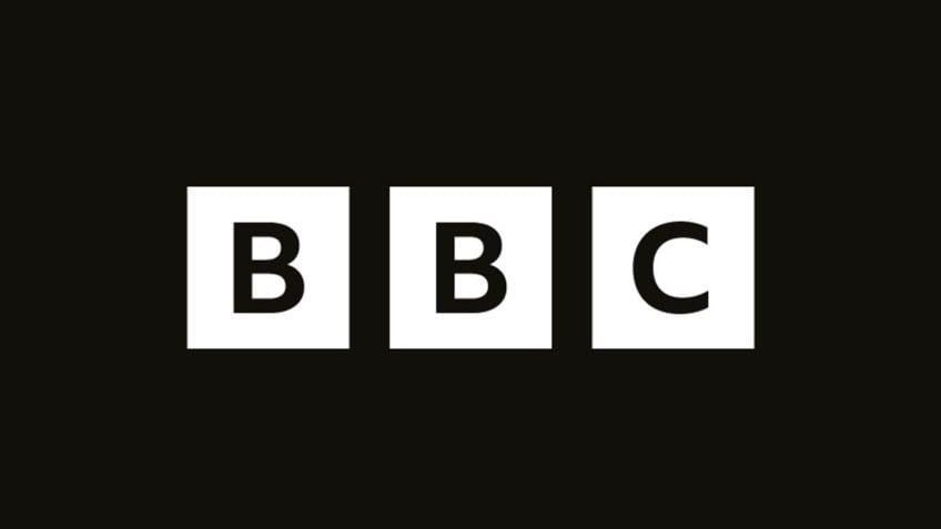 Chefes da “BBC” renunciam após controversa edição de fala de Trump