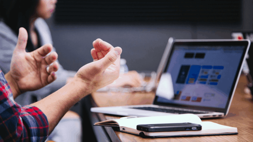 Desemprego entre jovens sobe para 12,3% no 3º trimestre