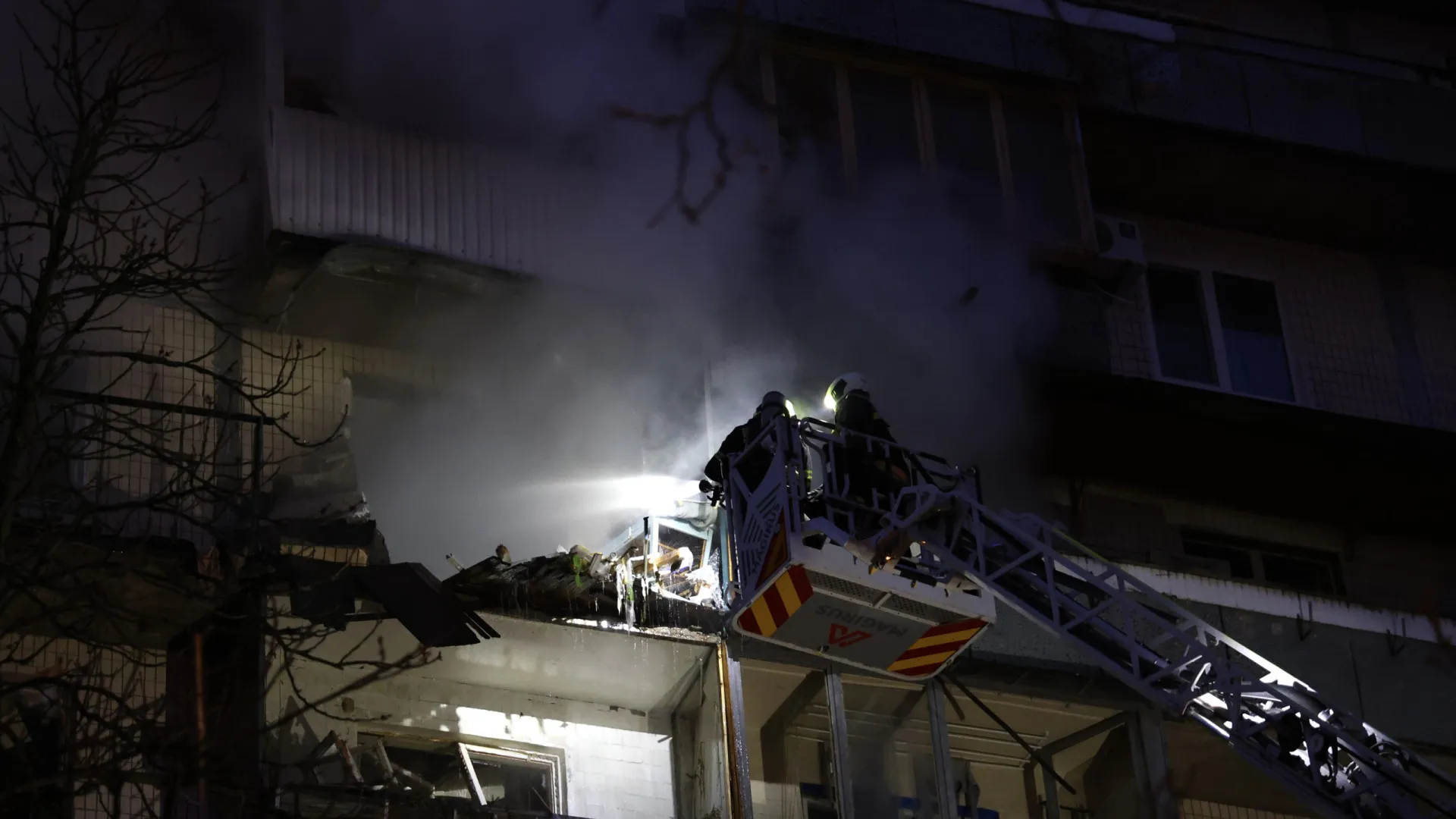 Rússia faz mega-ataque contra Kiev, e Ucrânia atinge porto russo