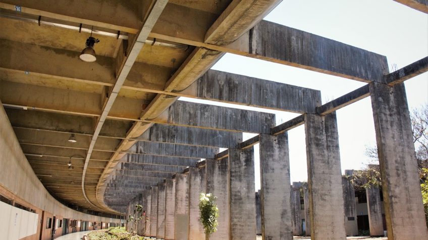Aluna da UnB é presa após discutir com pessoa não binária em banheiro feminino