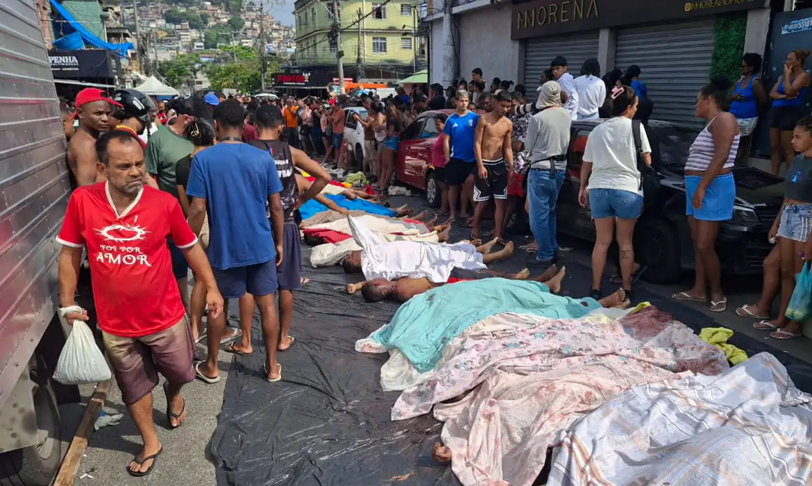 Polícia do RJ relata à Justiça cenário de guerra na Operação Contenção