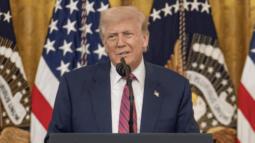 Inflação e risco de perder eleições levaram Trump a reduzir tarifaço