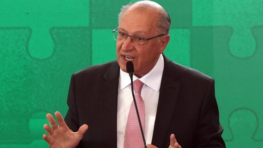 Alckmin diz que Brasil pressionará por mais redução nas tarifas