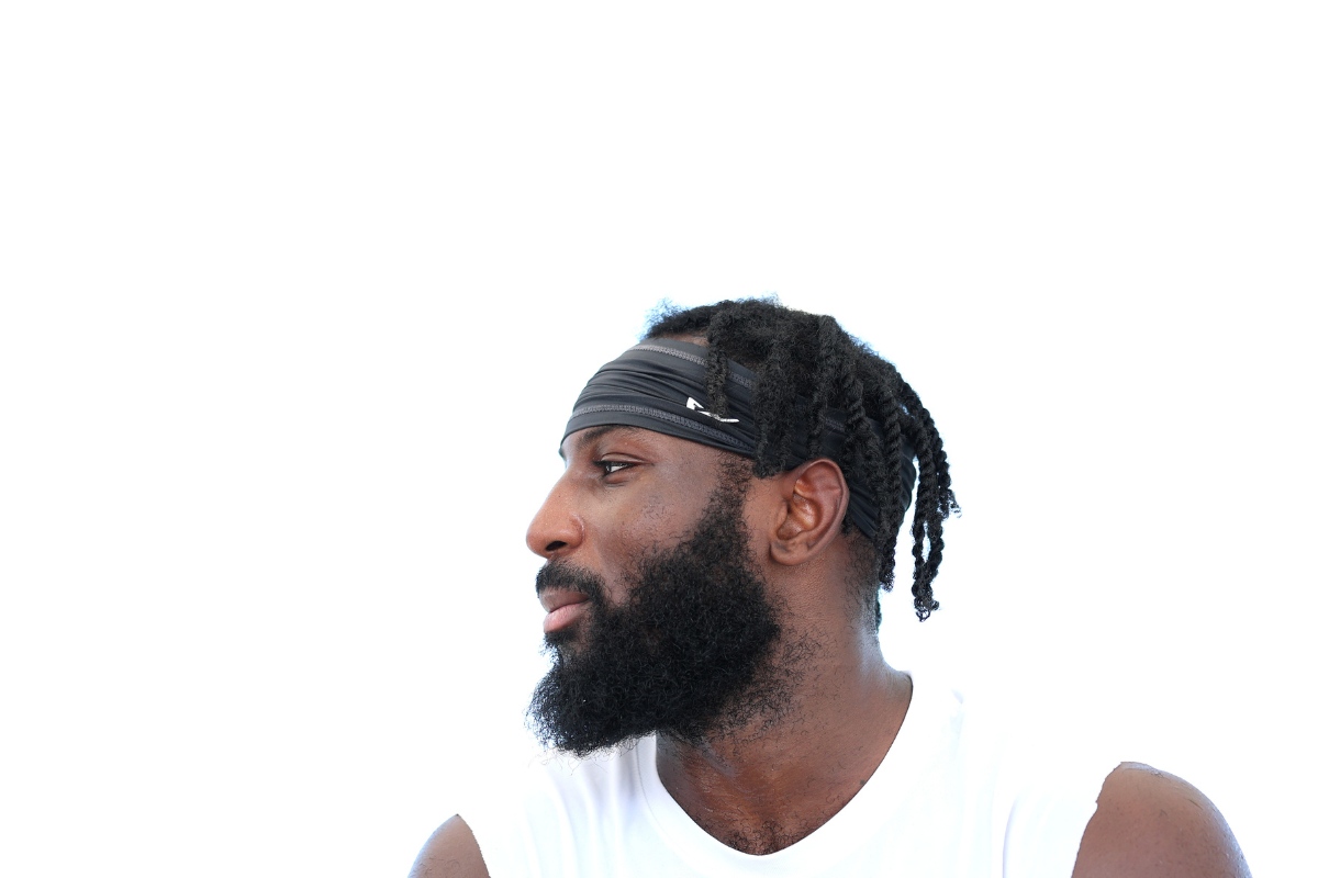 Jogador da NFL é baleado no abdômen e está em estado crítico