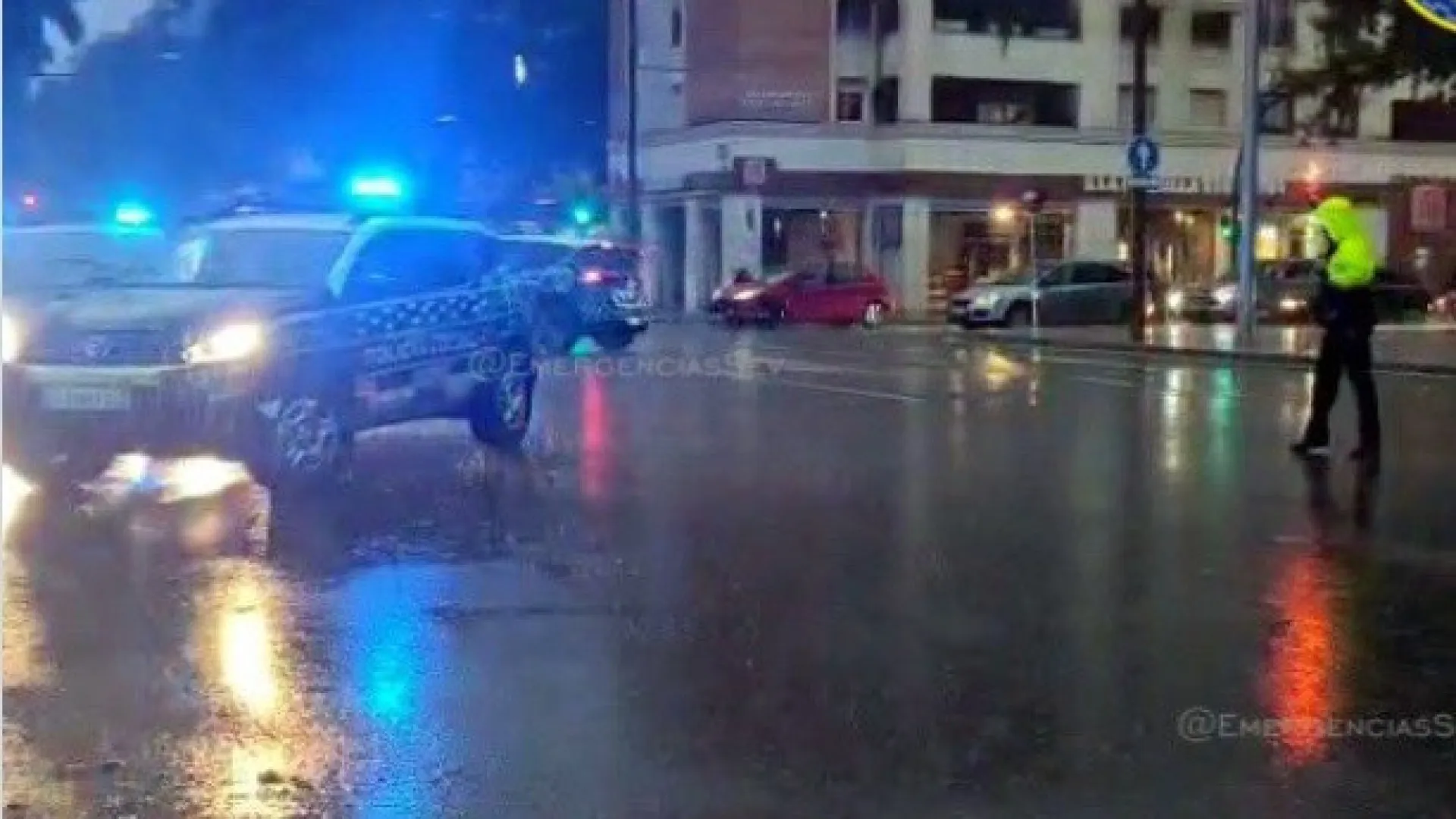 Mulher atropela homem e percorre quilômetros com o corpo debaixo do carro