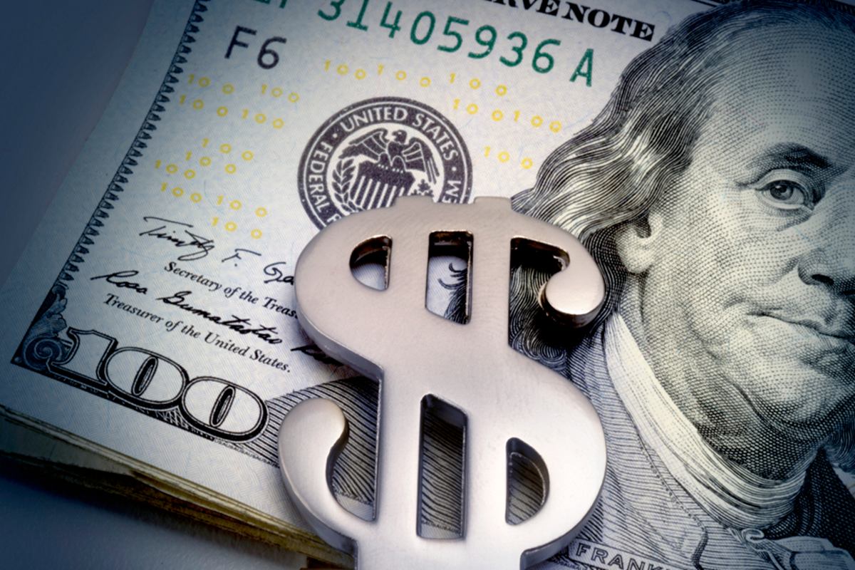 Dólar sobe a R$ 5,33 com mudança de humor sobre queda de juros nos EUA