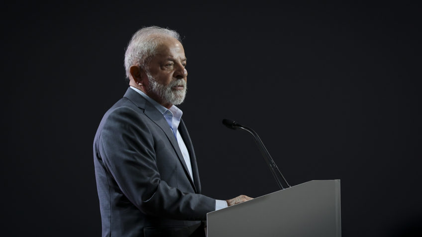 Lula proíbe uso de "todes" e linguagem neutra no governo