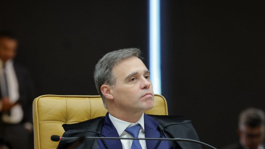 Evangélico, André Mendonça dá parabéns a Jorge Messias