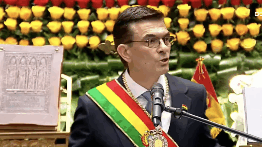 Presidente da Bolívia acaba com o Ministério da Justiça do país