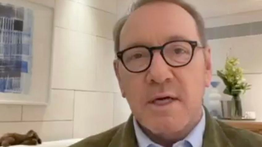 Jornalistas escrevem inverdades de propósito? Sim, diz Kevin Spacey