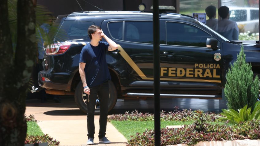 Tentei levantar o ânimo do meu velho, diz Jair Renan sobre Bolsonaro