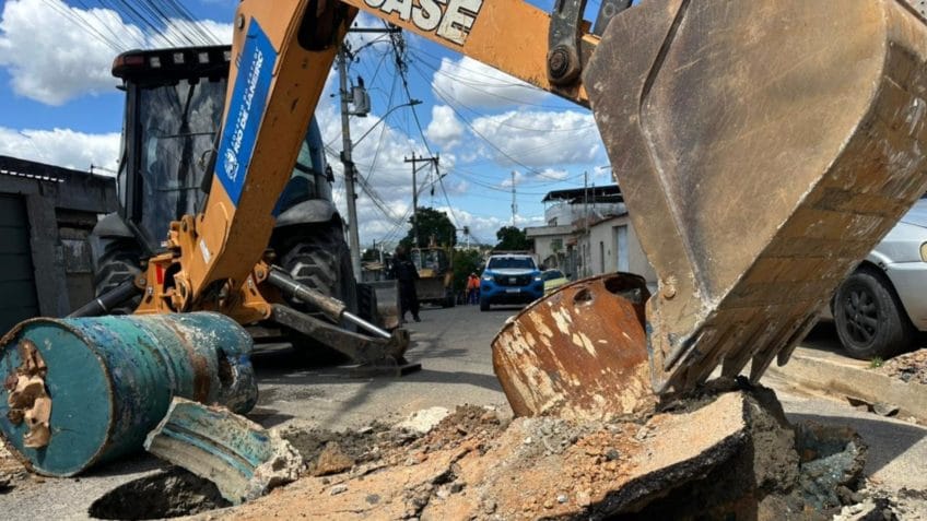 Rio remove 1.800 toneladas de barricadas em uma semana