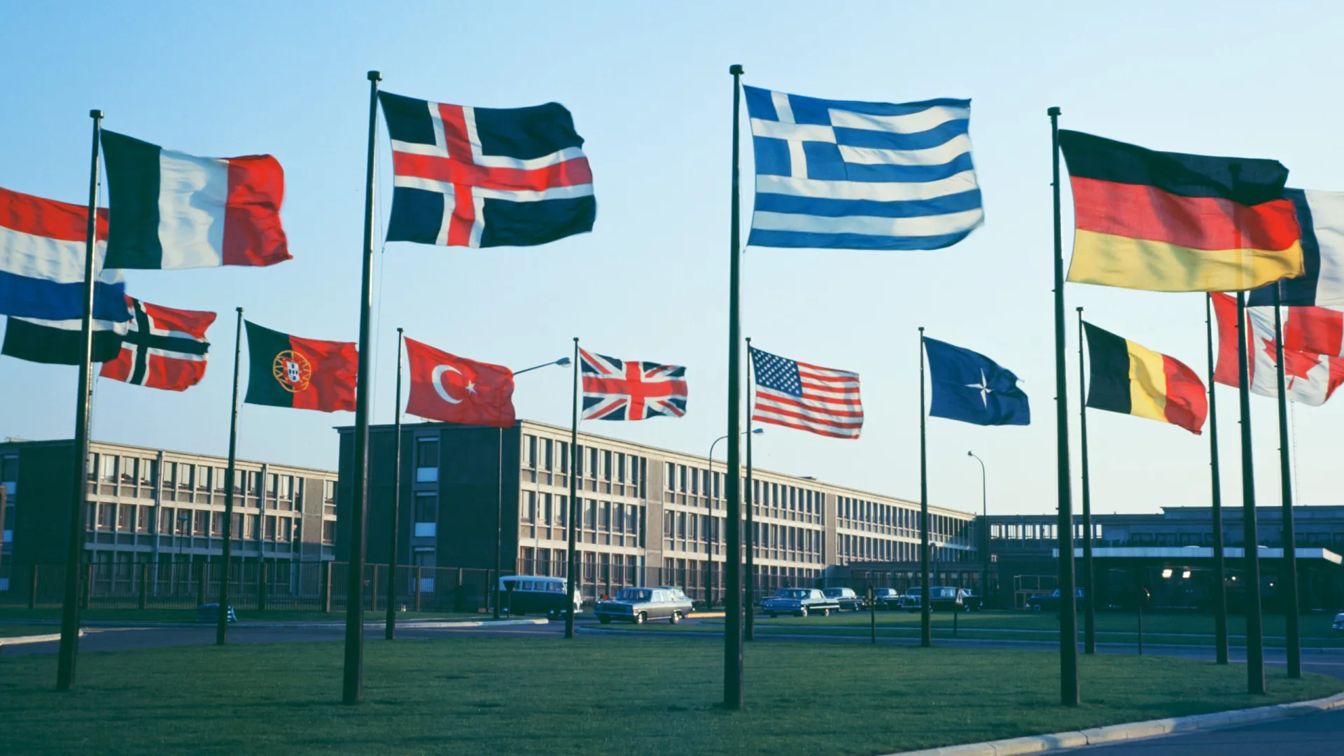 Otan admite ataques preventivos contra guerra híbrida da Rússia