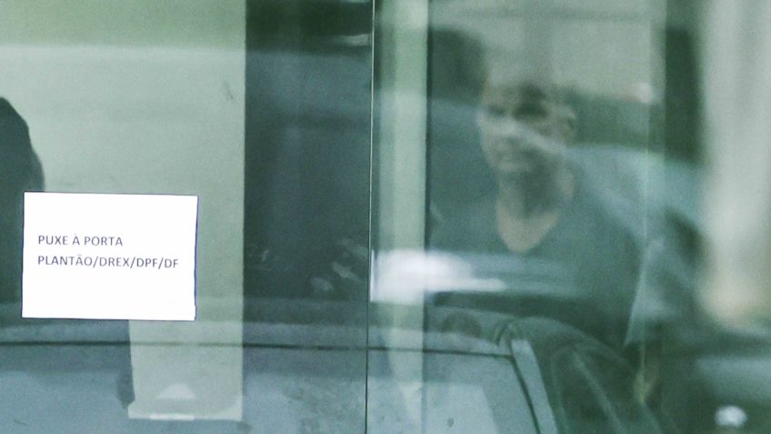 Moraes determina que PF fiscalize marmitas de Bolsonaro