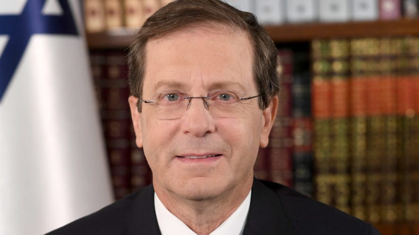 Presidente de Israel diz entender indulto a Netanyahu como "perturbador"