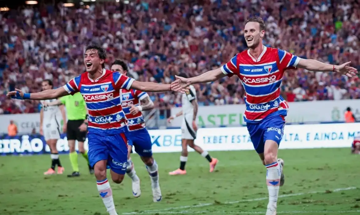 Fortaleza bate Atlético-MG e fica perto de sair do Z4 do Brasileirão