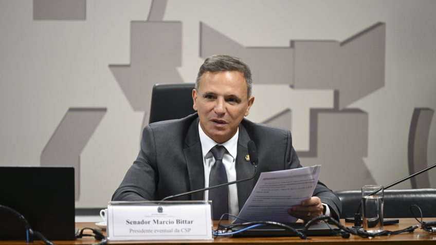 Bittar anuncia voto contra Messias para vaga no STF