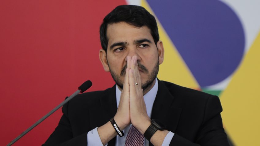 Apoio a Dino em emendas causa desconfiança sobre Messias, diz Viana