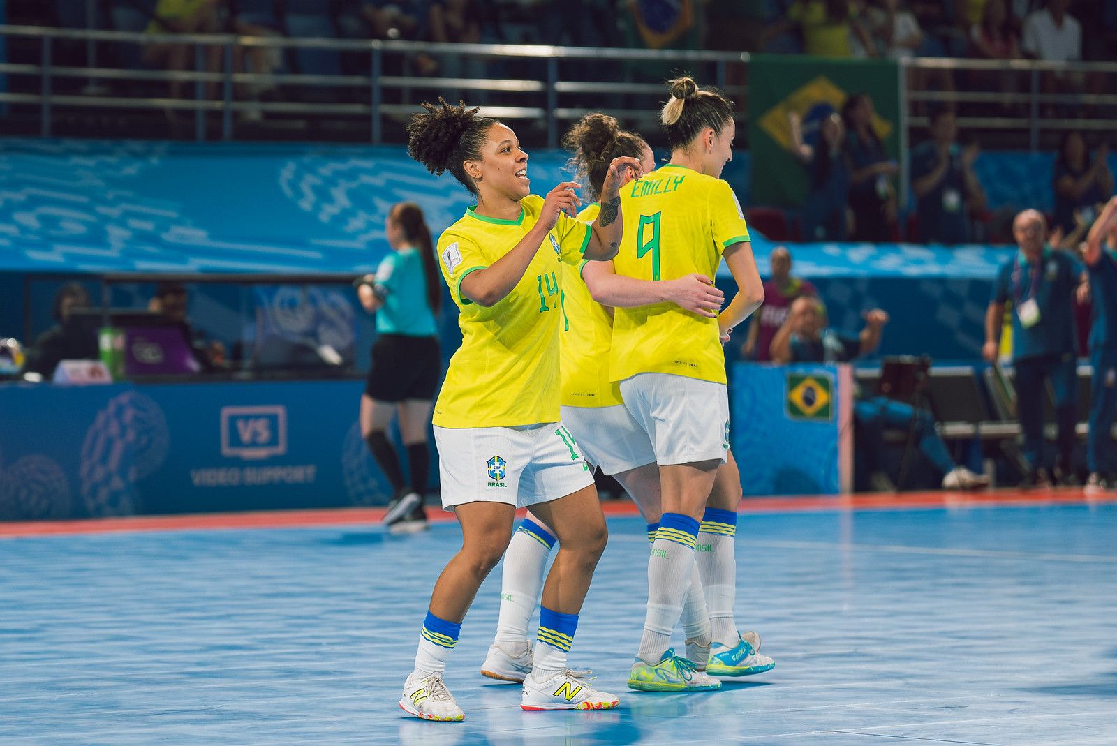 Seleção Brasileira goleia Japão e projeta semifinal contra a Espanha