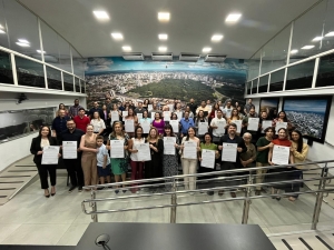 Paula Calil homenageia síndicos de Cuiabá e destaca papel dos condomínios no desenvolvimento da capital