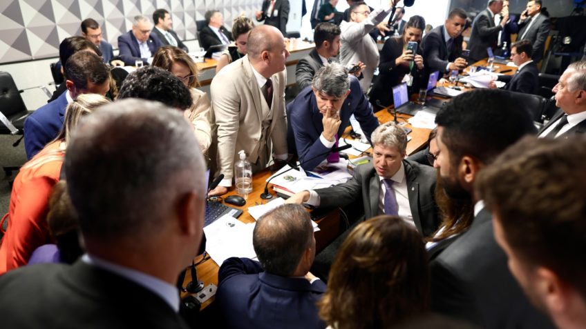 CPI do INSS livra Leila Pereira e banqueiros de convocação