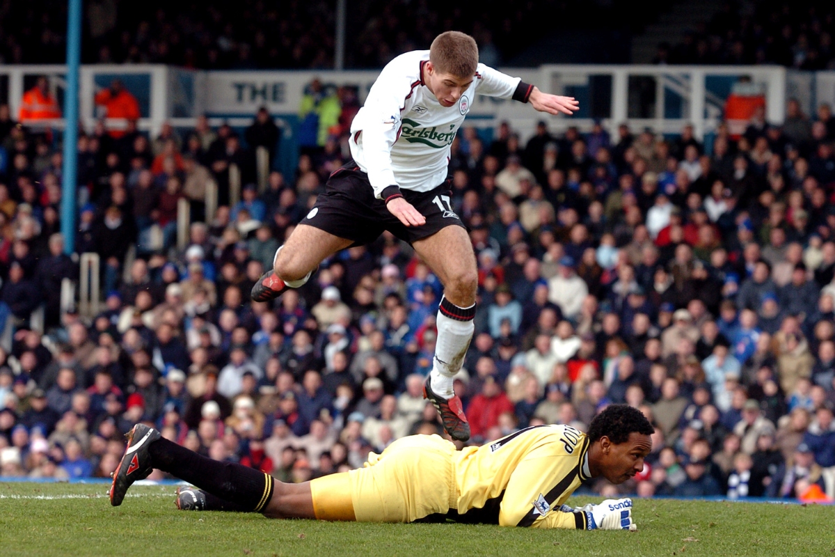 Ex-goleiro da Premier League revela luta contra o câncer