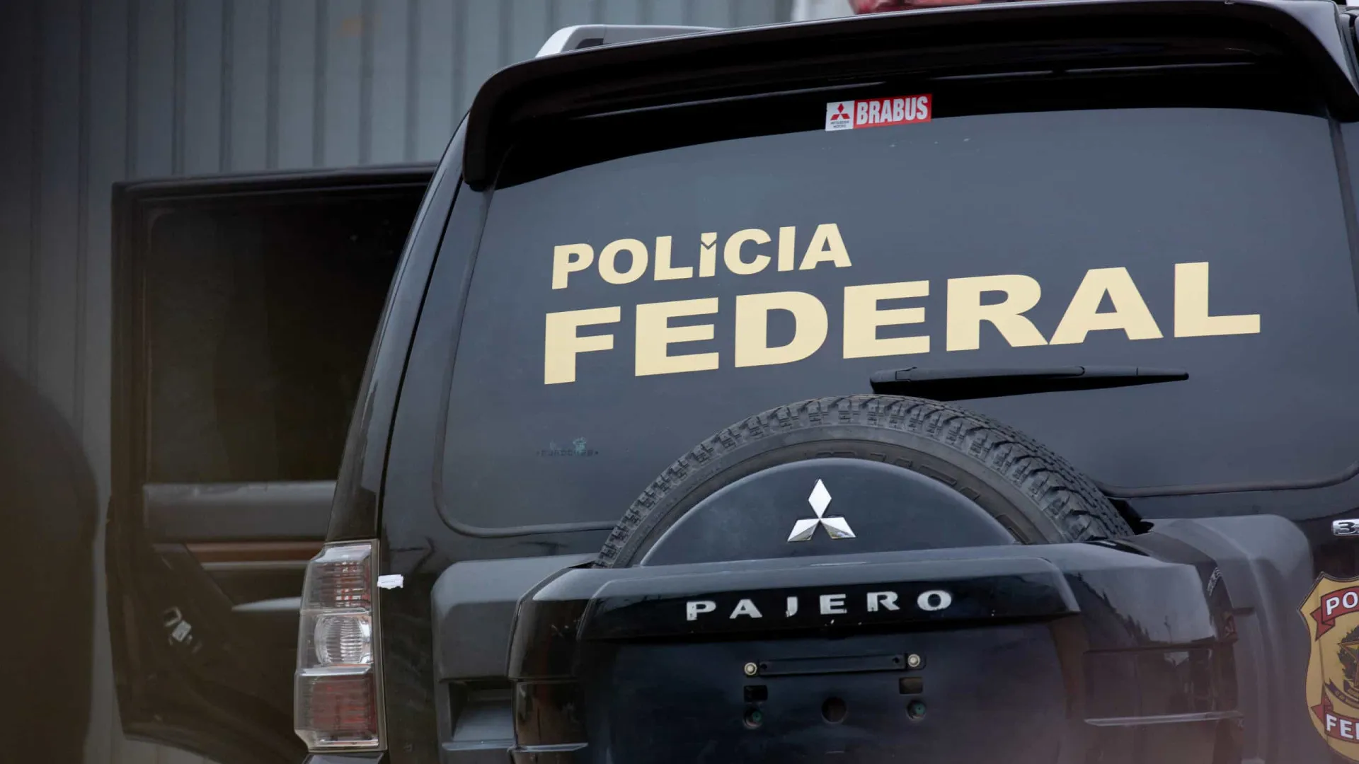 PF afasta delegado e policial civil do Amapá em operação contra contrabando de ouro