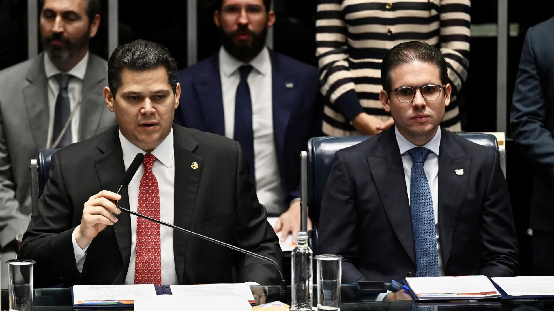 Senado prepara nova lei sobre impeachment de ministro do STF para rebater decisão de Gilmar