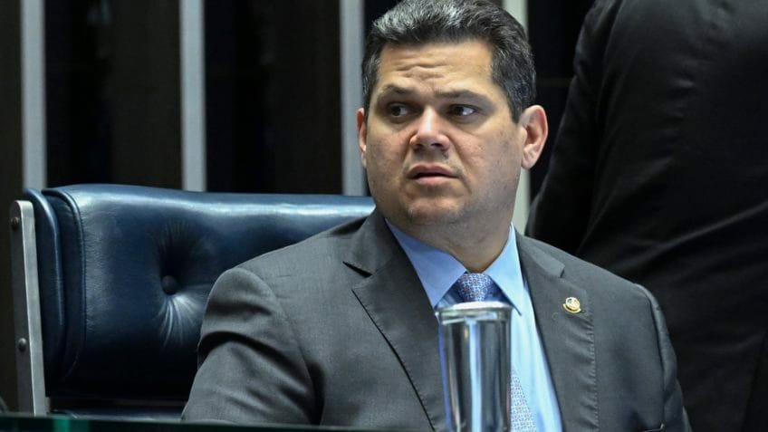 Alvo de investigação da PF deu Mounjaro para Alcolumbre, diz portal