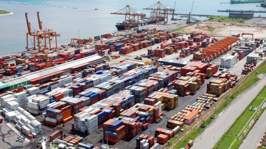 Agência libera licitação de terminal de "carga rolante" em Suape